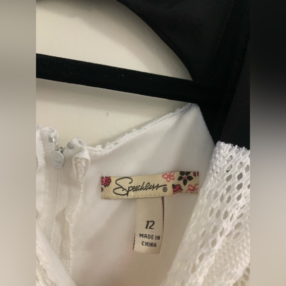 Speechless- girls formal desss - Picture 3 of 3